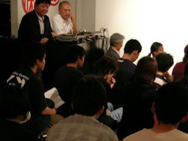 round table feat. 金田 直人